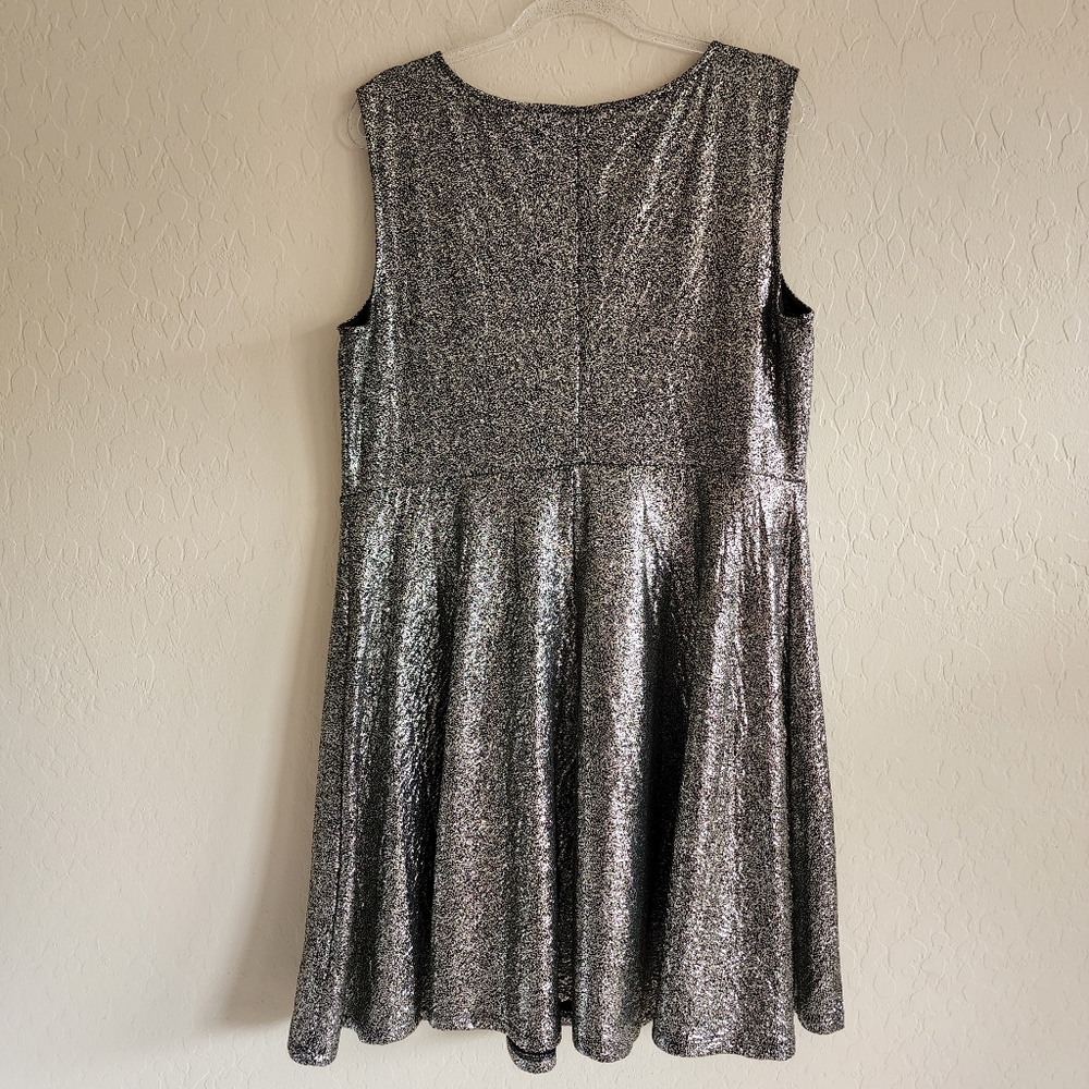 Torrid Foiled Textured Skater Dress Size 2 - Picture 9 of 11